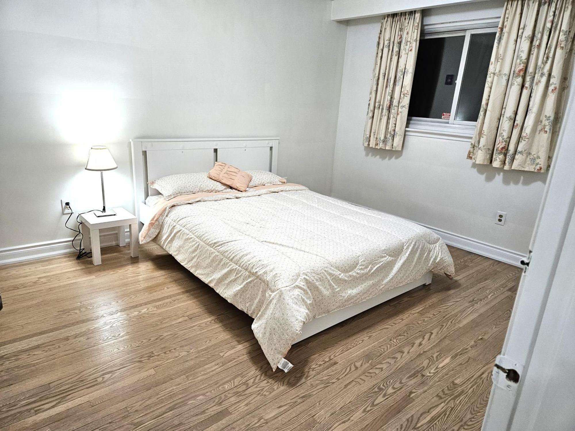 密西沙加Charming Detached House Near The Airport公寓 外观 照片